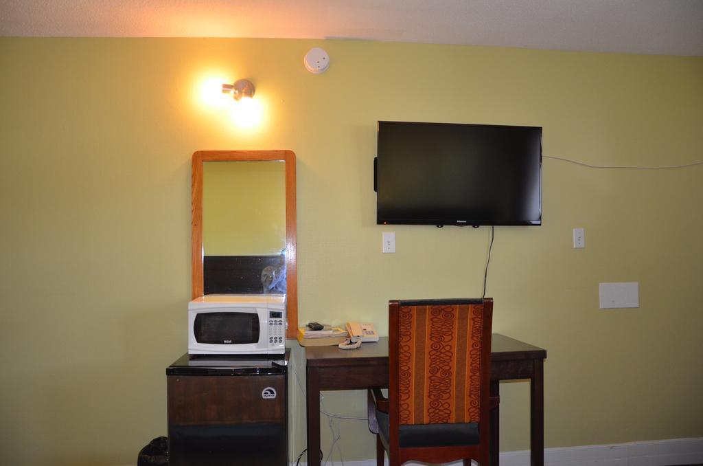 Coachman Inn ริไจนา ภายนอก รูปภาพ