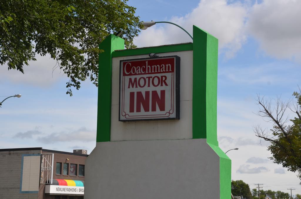 Coachman Inn ริไจนา ภายนอก รูปภาพ